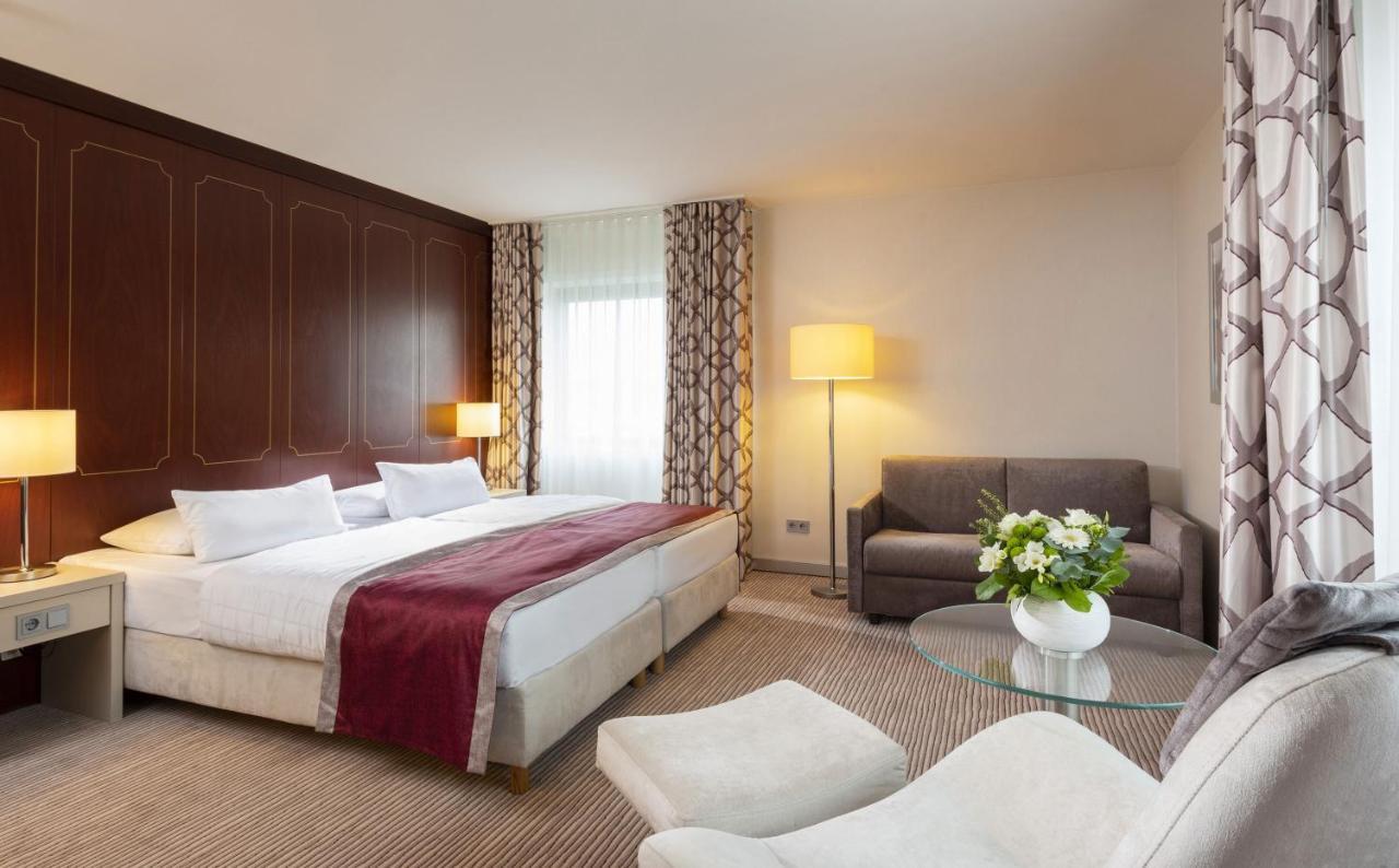 Maritim Hotel Bonn Room photo